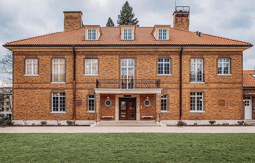 Krajské kulturní a kreativní centrum ZK v Čiperově vile